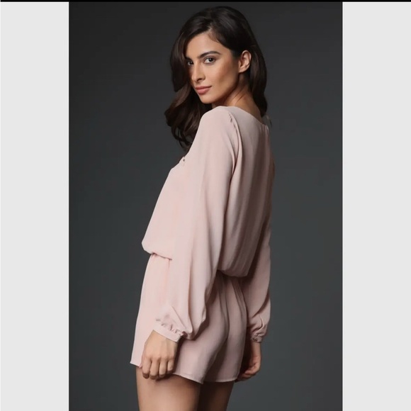 Blush romper with elastic waist - Picture 3 of 3